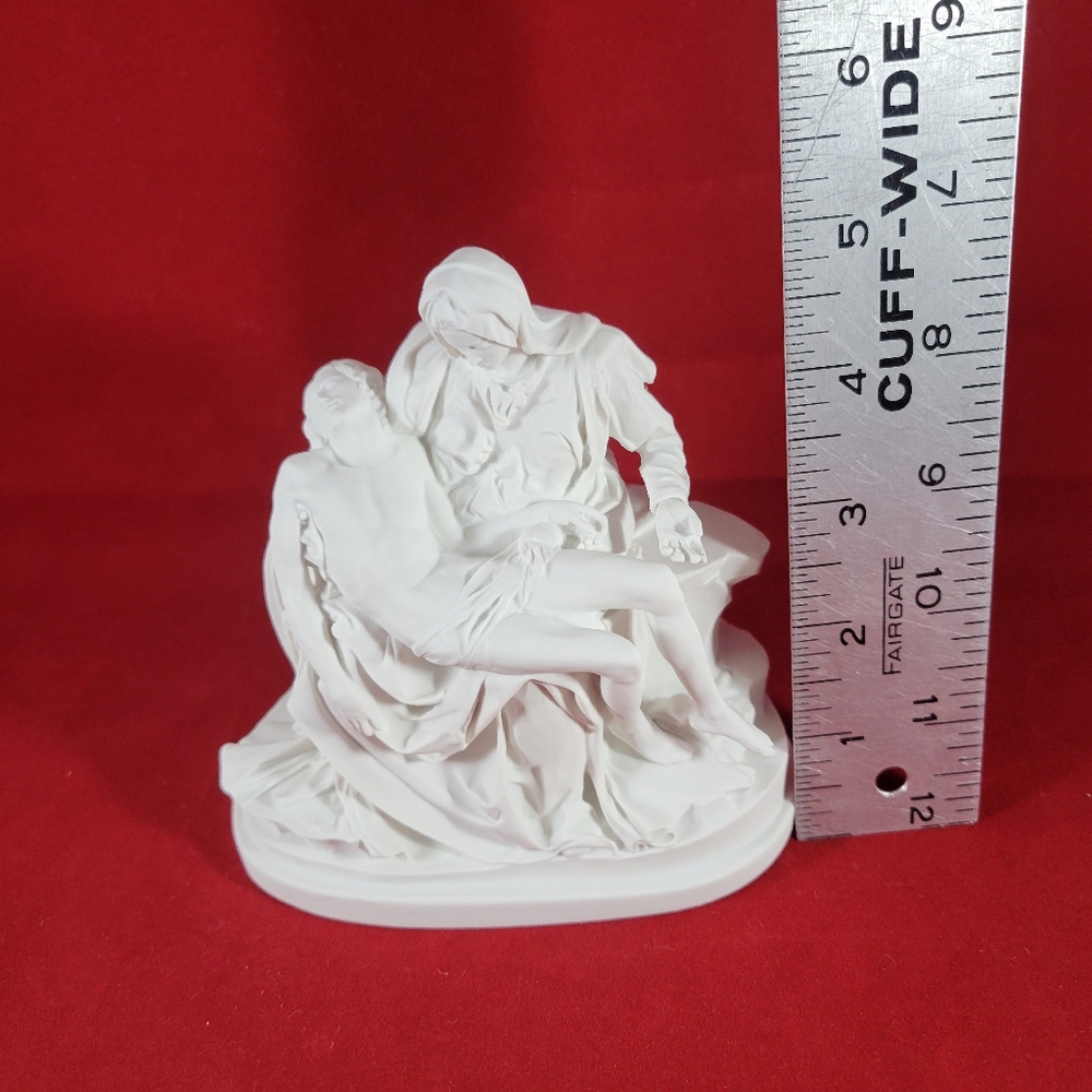 VINTAGE AUSTIN MADE IN ITALY, PIETA SCULPTURE, FIRENZE ITALY, - Picture 3 of 12